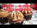 Delicioso Cupcakes de chocolate con frosting de buttercream clásico de chocolate ideal para vender