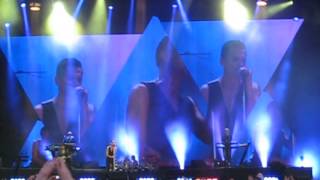 Depeche Mode - Walking in my shoes (live at Kiev 29.06.2013)