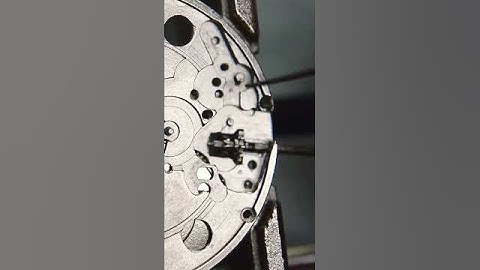 Sleutelloze montage van een kloon van een ETA 2824-horloge-uurwerk