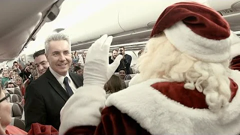 Funny captain sings to their passengers !! Don't m...