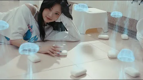 1-800-hot-n-fun (LE SSERAFIM) but it's perfectly sped up