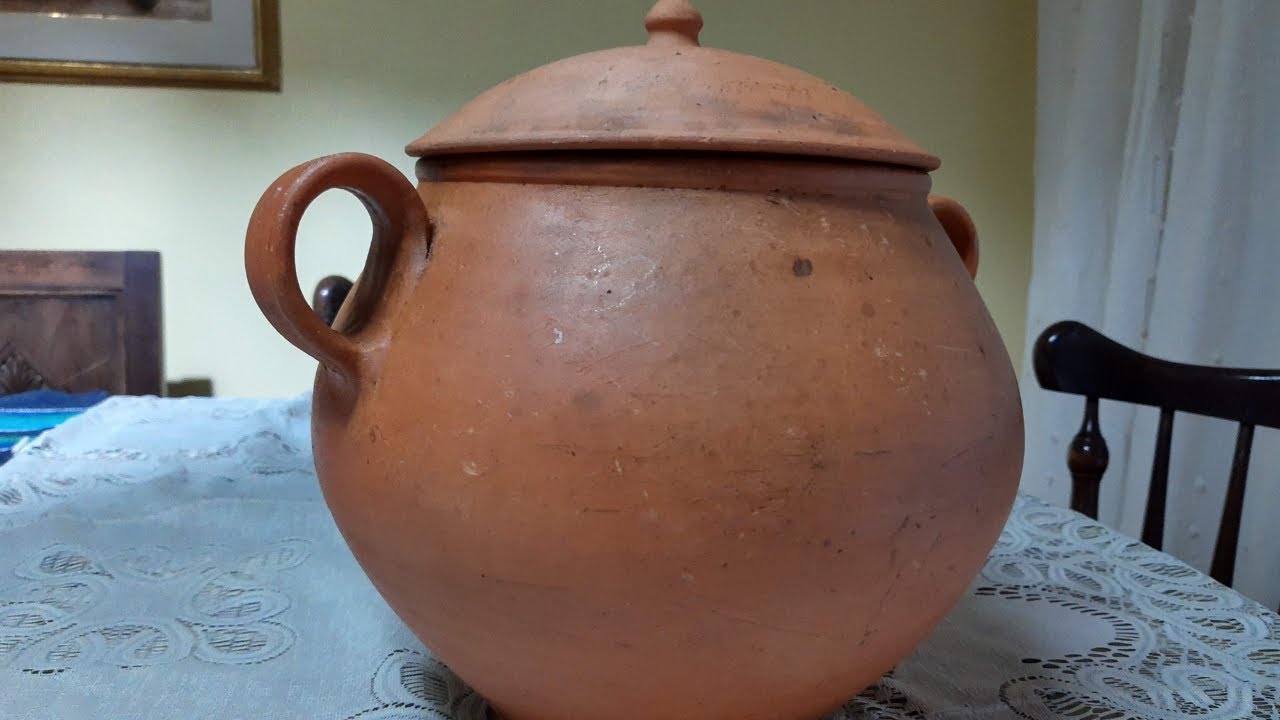 Cómo cocinar y curar una olla de barro – El Chasqui Cultural