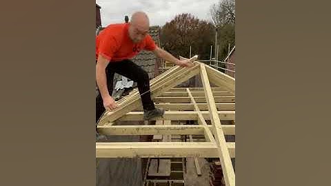 how to cut hips on a hippedroofs