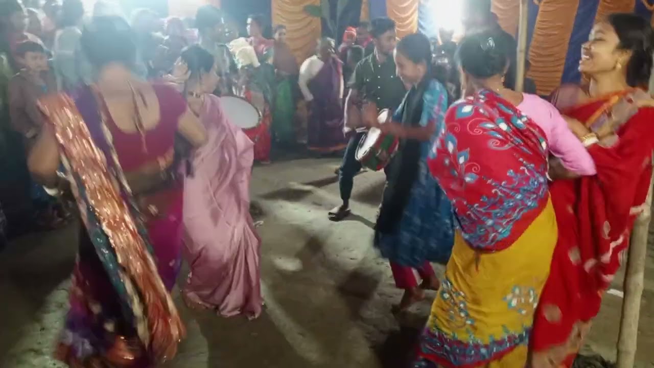 বিয়ে বাড়ির বৌদিদের অসাধারণ নাচ #উরাধুরা #dance #music 🎹🎹🎹🎹🎹