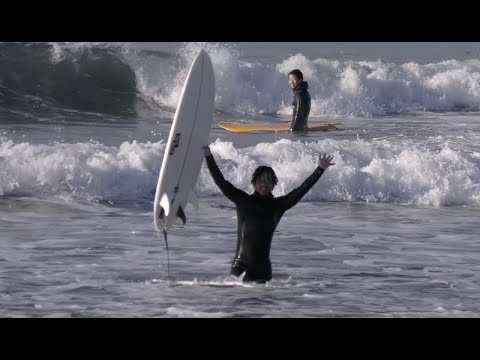 乗ったら勝手に笑顔になる小波最強ボード、タコデスを初乗り！カーボ