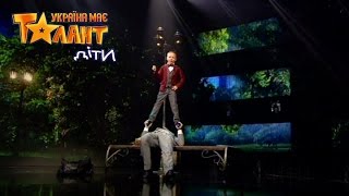 AMAZING! Acrobatic performance on Ukraine's Got Talent. Live