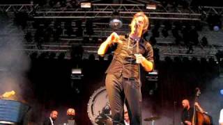 Janoves venn i Sandnes - Kaizers Orchestra (Etnemarknaden 2009)