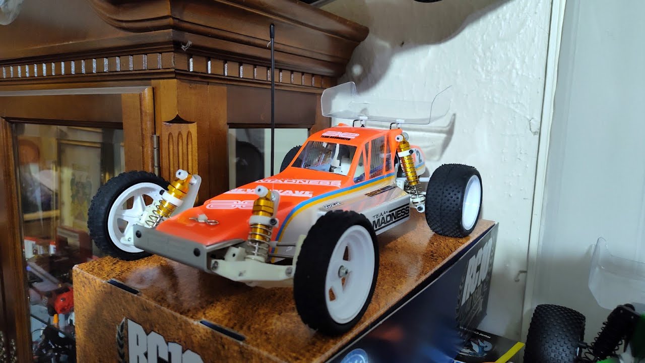 RC10 "Silverpan" with a Silvercan, first shakedown.