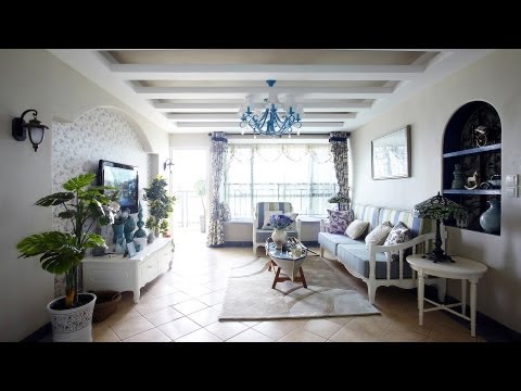 Video: A Big Little Nest Dengan Chestnut Floors And Many Of Windows