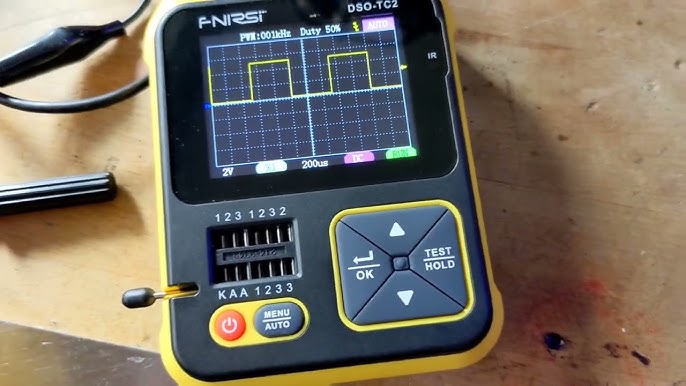 FNIRSI DSO-TC3 Transistor Tester Digitale Oscilloscopio con Generatore di  Segnali 3 in 1 Multifunzione