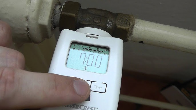 Voltlog #188 - LIDL Silvercrest Thermostat Teardown - YouTube