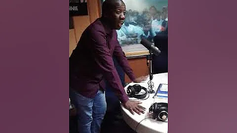 Siyabonga Mpungose Shi thula Live at Ukhozi fm