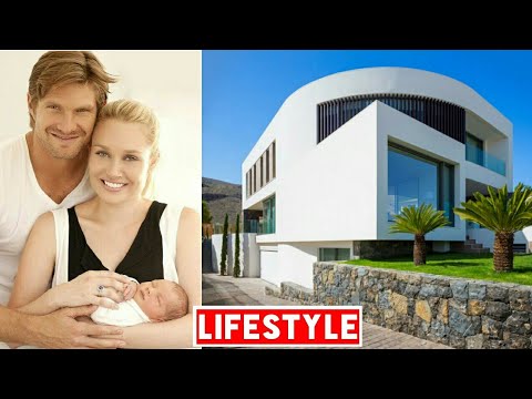 Video: Shane Watson Netto waarde: Wiki, Getrouwd, Familie, Bruiloft, Salaris, Broers en zussen