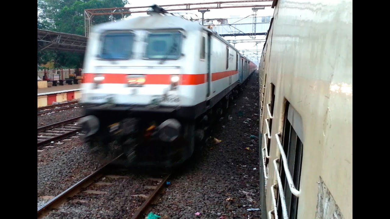 new delhi metro Rajdhani Express Overtaking Local Train : Indian Railways