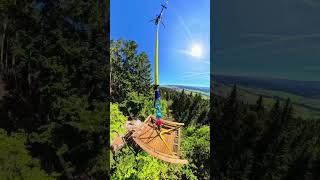 Watch This Helicopter Crew Place a 1,543-Pound Structure With Pinpoint Accuracy