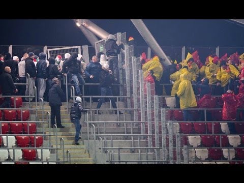 Hooligans:Legia attack sector with Jagiellonia fans 02.03.2014 (HD)