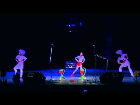 elene nikoladze მზე, ცა და ლურჯი მდელო