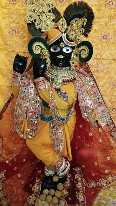 Mere samne ho kanha nihara karu #trending #shorts #ytshorts #radhakrishna #radheradhe #trending