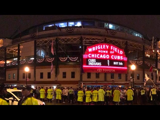 Cubs turn out for Woody's Winter Warm-up event - ABC7 Chicago