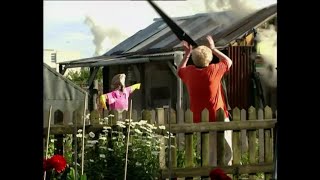 Jack Duckworths Shed Explodes - Coronation Street 27 August 2001