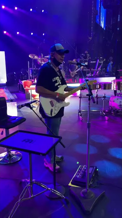 Técnicos de Los Bukis tocando Como Fui A Enamorarme De Ti