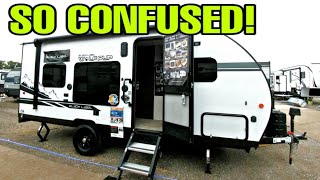 CONFUSING Bunk in this Wolf Pup Black Label Toy Hauler 18RJBBL