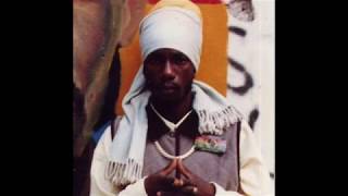 Sizzla - Living Up (Drive By Riddim 2002)