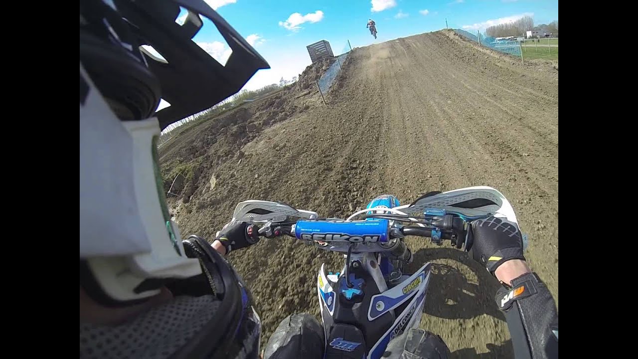 Crossbaan Lelystad met supermoto