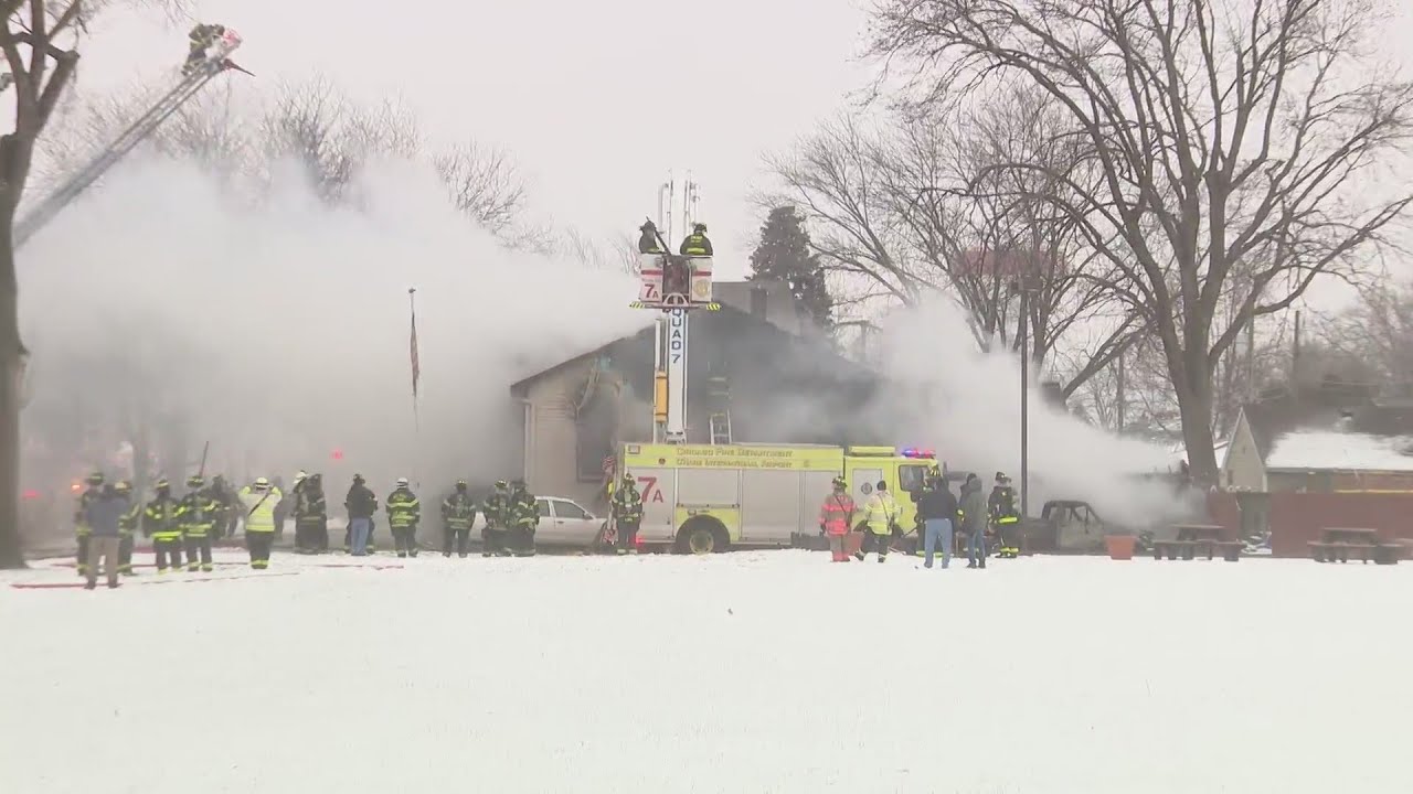 House fire in River Grove leaves 3 dead, 1 injured - YouTube