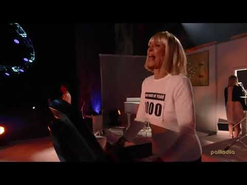 Sia - Chandelier (Live at SoundClash 2014)