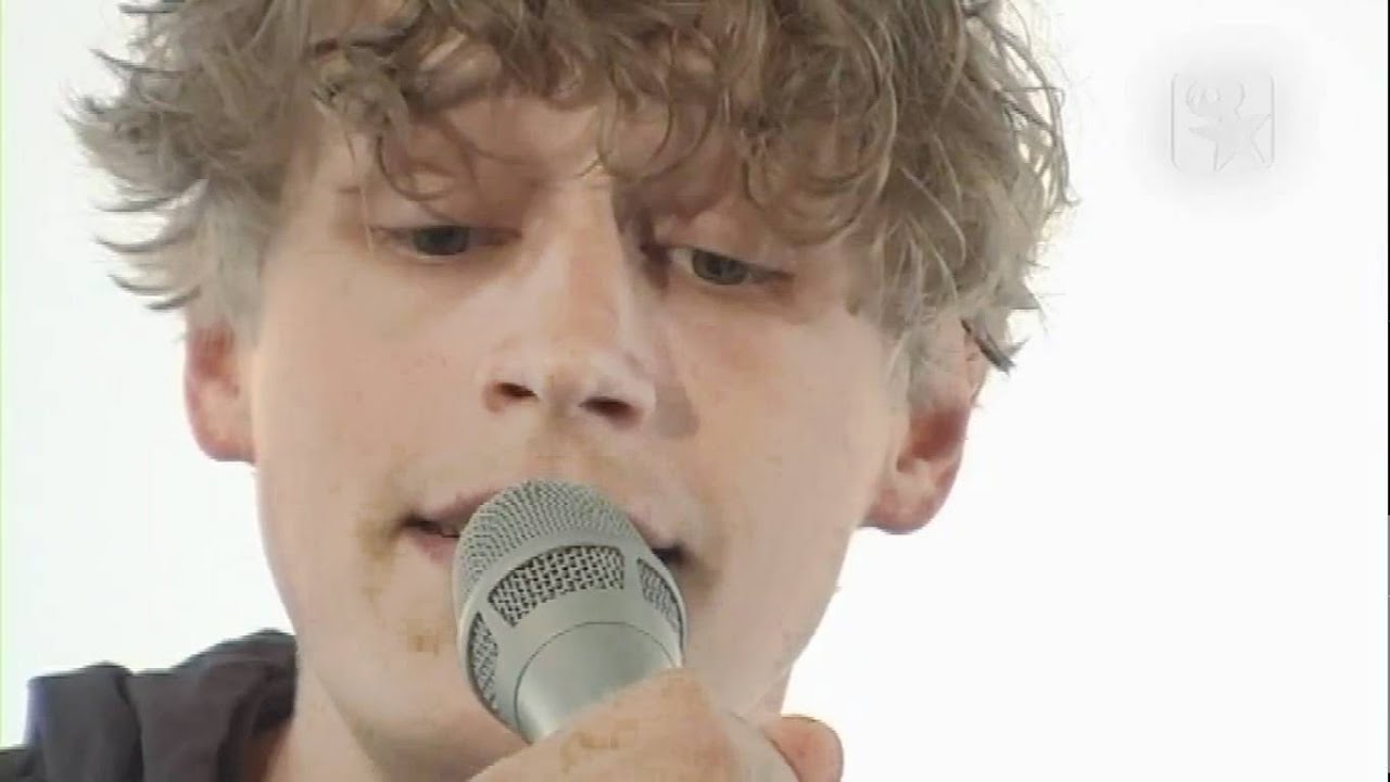 Tim Bendzko Nur Noch Kurz Die Welt Retten Karaoke Tim Bendzko - Nur noch kurz die Welt retten - YOU FM Live - YouTube Music
