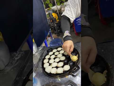 Khanom Khrok - Coconut Pancake ขนมครก Thai Street Food Dessert Snack | Hua Hin, Thailand