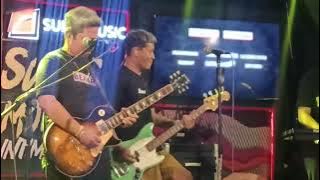 CLOSEHEAD - INIKAH CINTA (COVER) | SUPERMOMENT INTIMATE SHOW GARUT | Fans Cam