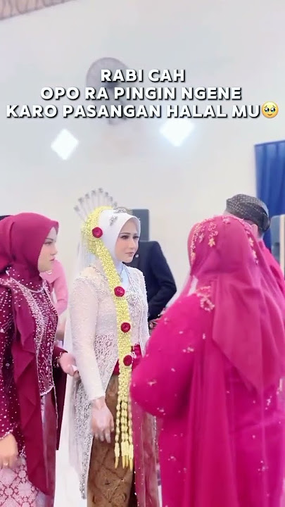 I CAN'T RESIST MY WIFE'S BEAUTY #wedding #12.12 #eiddress @Siswantotiudan