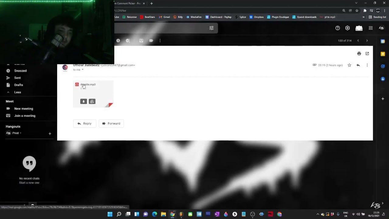 Prod.LJS playing my beat in *listening to your beat* and it was lit shout out to Prod.LJS