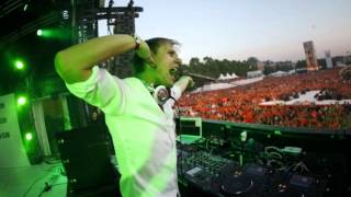 Armin van Buuren vs. Cosmic Gate - F.A.V. Rain (Armin van Buuren Mashup) HQ