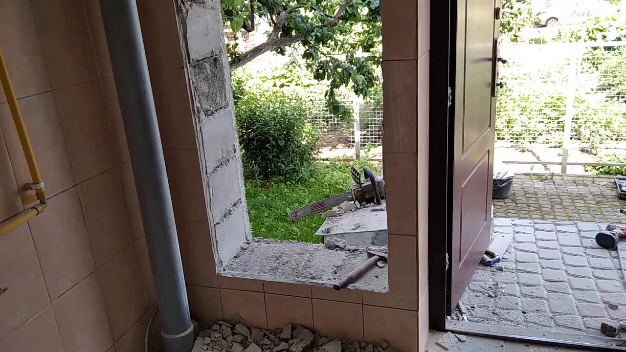 Увеличение оконного проёма в стене из пеноблоков. - YouTube