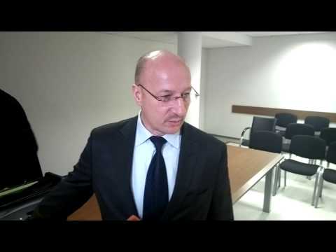 Video: Ar galiu paduoti savo viršininką į teismą dėl favoritizmo?