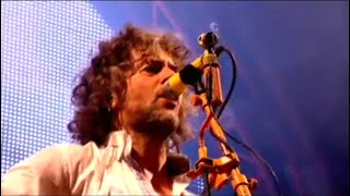 The Flaming Lips - Live at Glastonbury in Pilton, England (June 25, 2010)