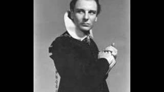 Sir John Gielgud reads Christina Rossetti&#39;s &#39;A Birthday&#39;