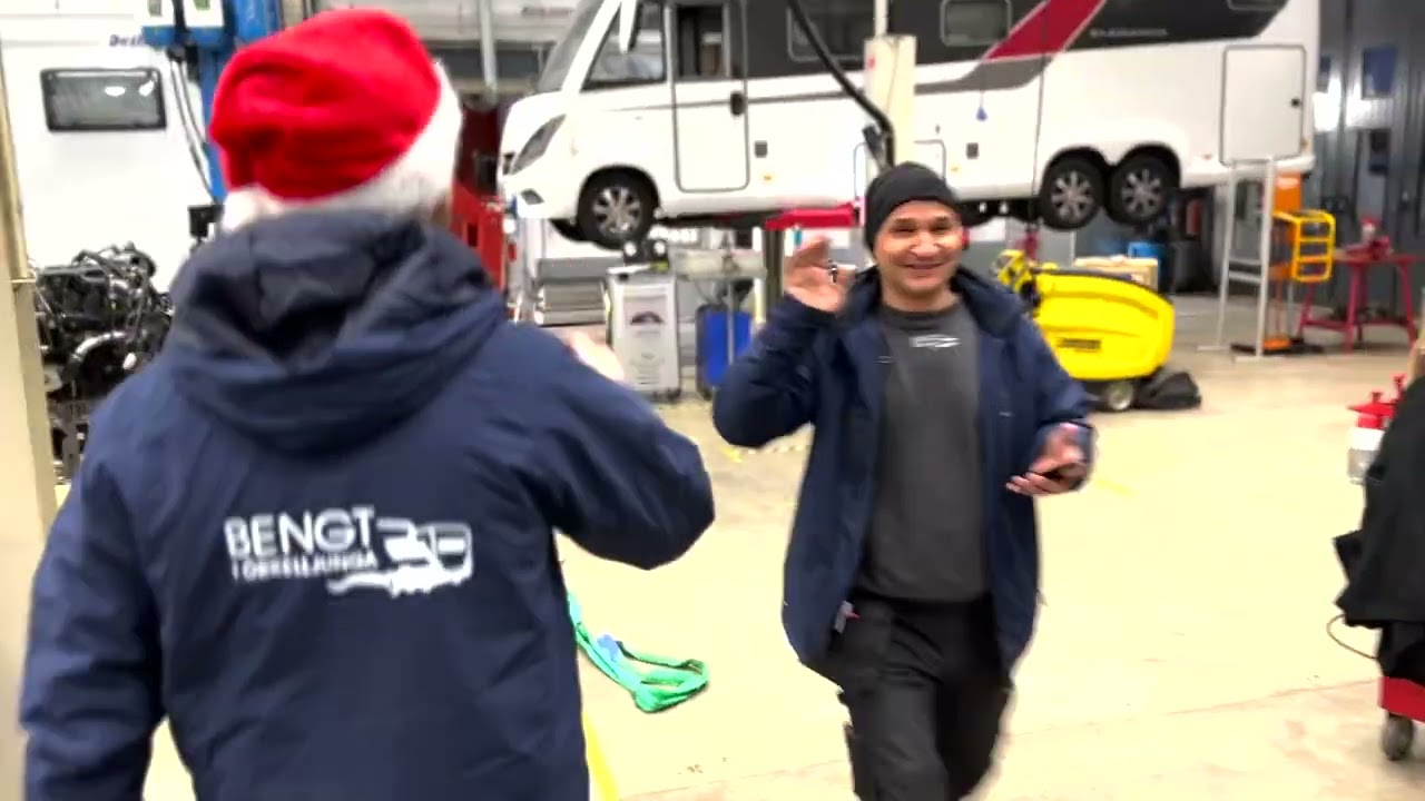 Vi på Bengt i Örkelljunga önsker er alla en God Jul!