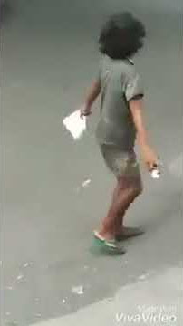Orang gila joget aku lagi tampan