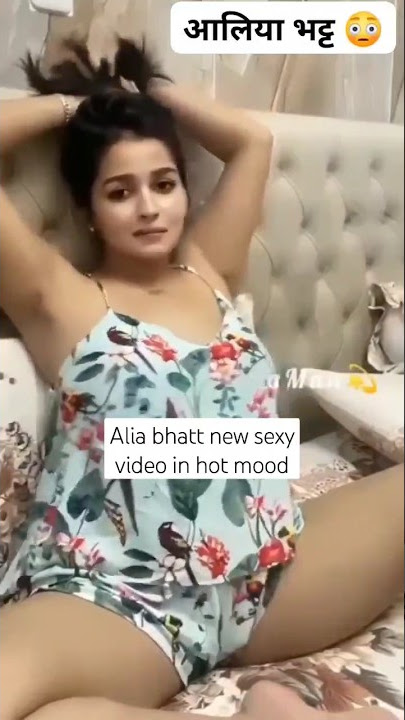 alia Bhatt in sexy mood part 1 #aliabhat #aliabhatt