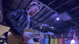 Adelitas Way - What It Takes, live @ Far Out Lounge, Austin, 2023 Resimi