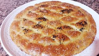 من أروع المخبوزات في العالمالخبز الرمضاني التركي بدون عجن ولا زبدة و لا بيض و خفيف كالقطن 