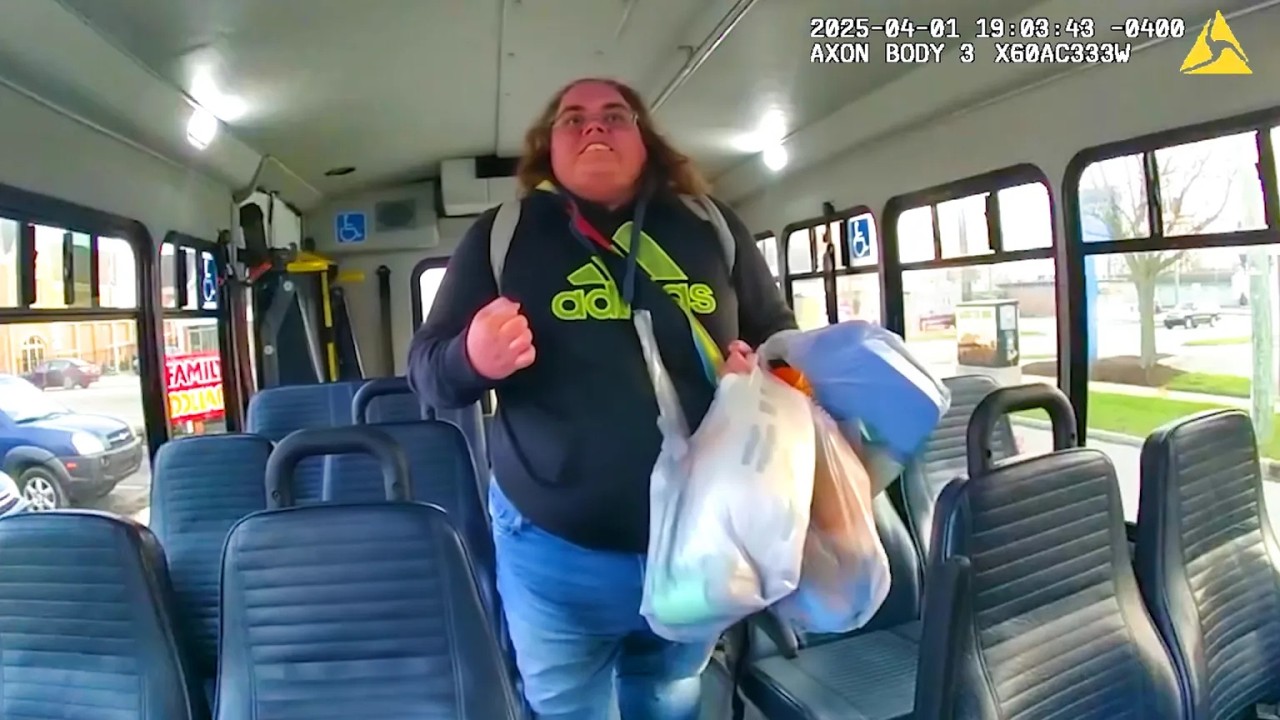 Woman Goes Nuts After Being Kicked Off Bus