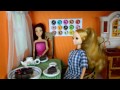 Кукла Алиса принимает гостей в своем доме!