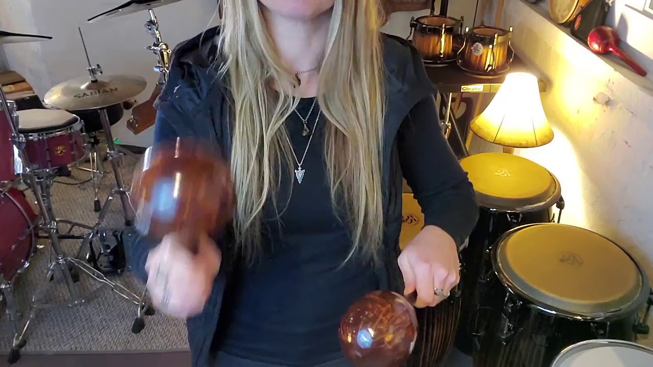 Meg Thomas - Maracas