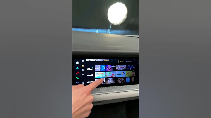 Triple Screen Setup 😯 in the 2023 Porsche Cayenne Facelift ! #screens #porsche