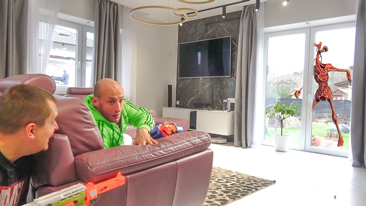 СИРЕНОГОЛОВЫЙ ПРОНИК К НАМ В ДОМ. НЕРФ БРАЗЕРС